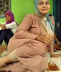 Bella boob indonesiana alongside hijab