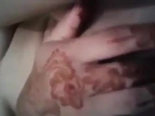 Arábigo juego de henna de Marruecos con su coño